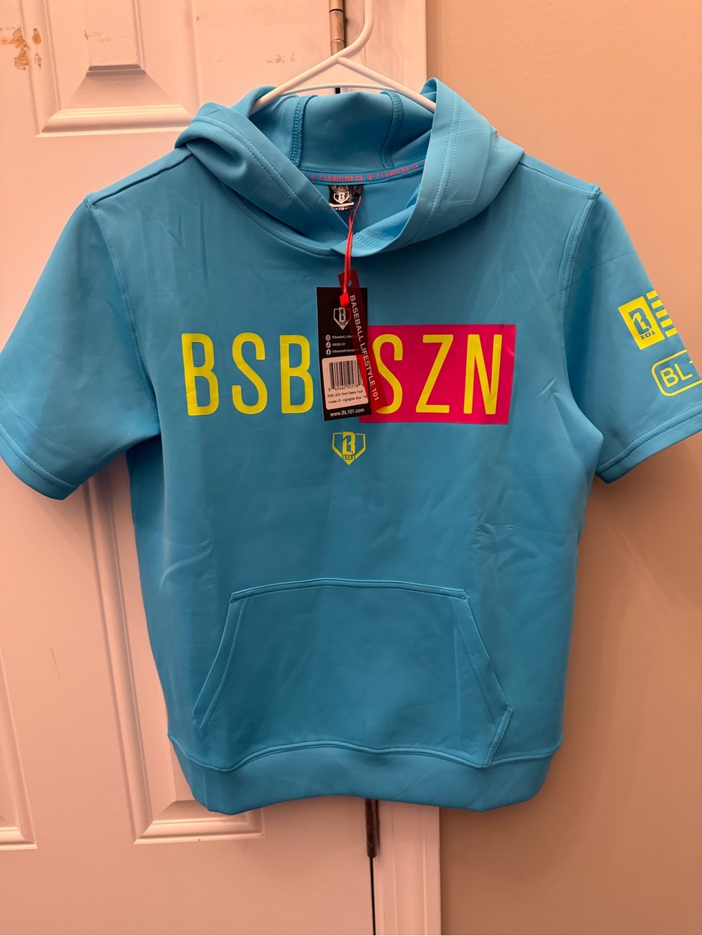 Baseball lifestyle 101 BSB SZN Blue Short-Sleeve Hoodie for Kids. Size youth med